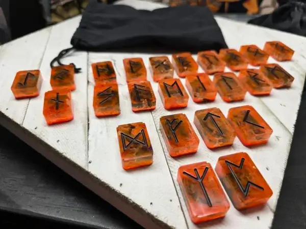 Frey Elder Futhark Rune Set - Image 2