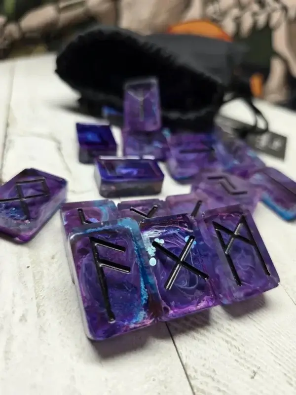 Nattfari Elder Futhark Rune Set