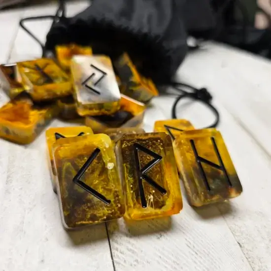 Dagny Elder Futhark Rune Set