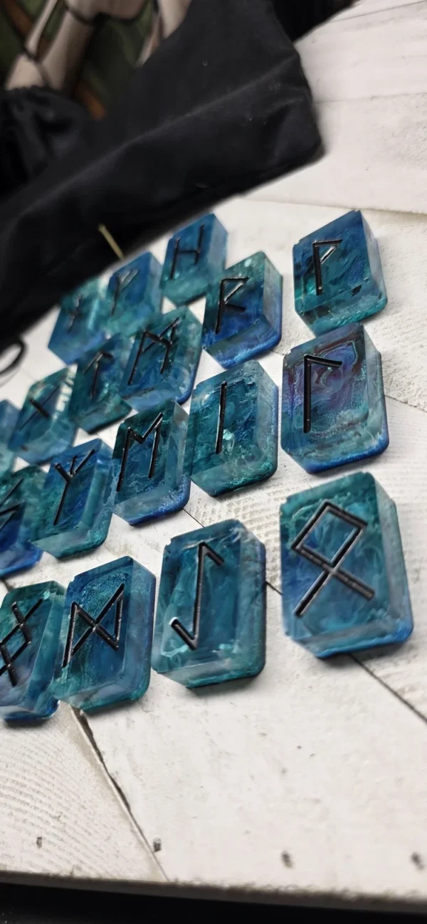 Siren Elder Futhark Rune Set - Image 2