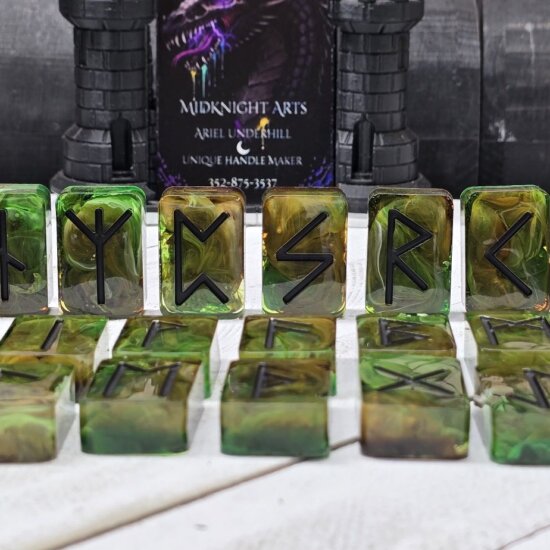 Fjorgyn's Bloom Elder Futhark Rune Set