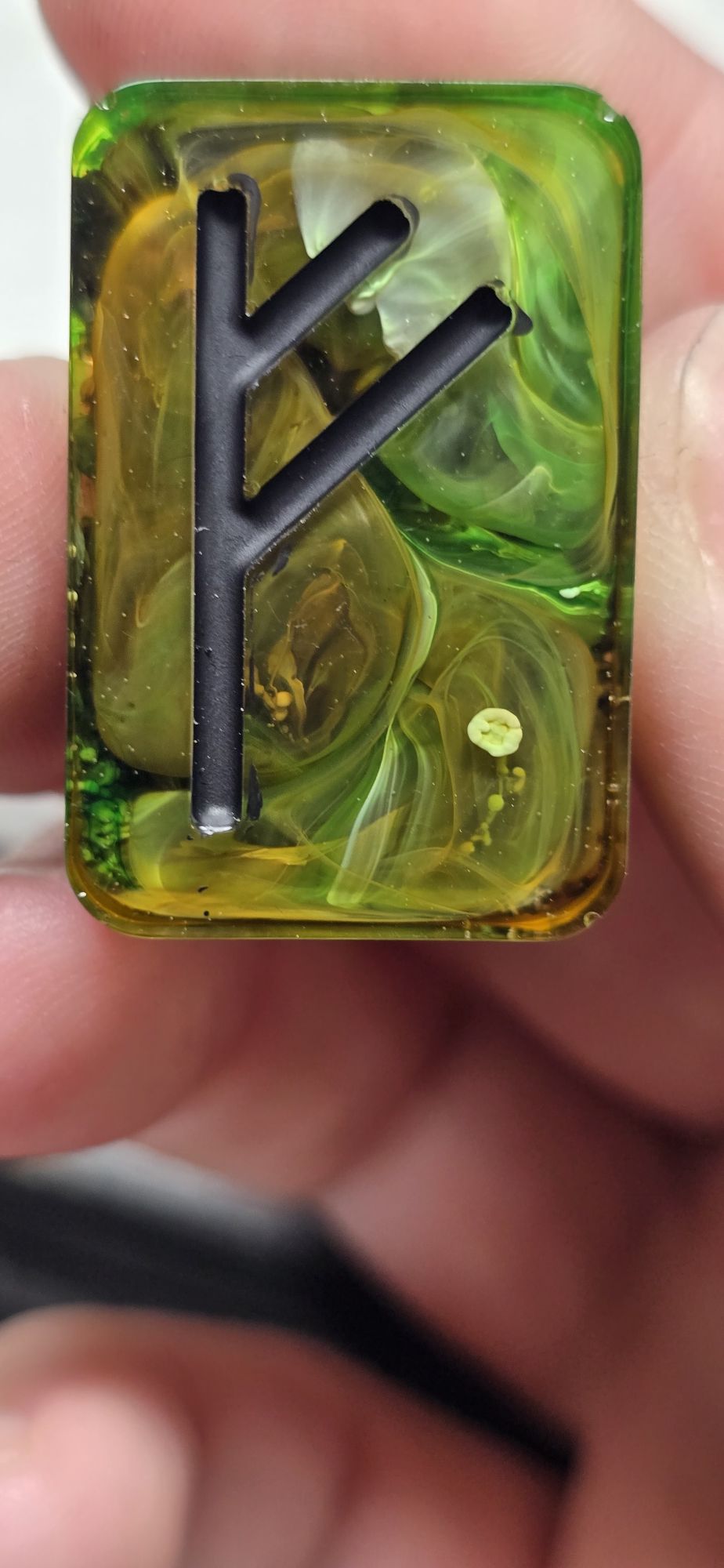 Fjorgyn's Bloom Elder Futhark Rune Set - Image 3