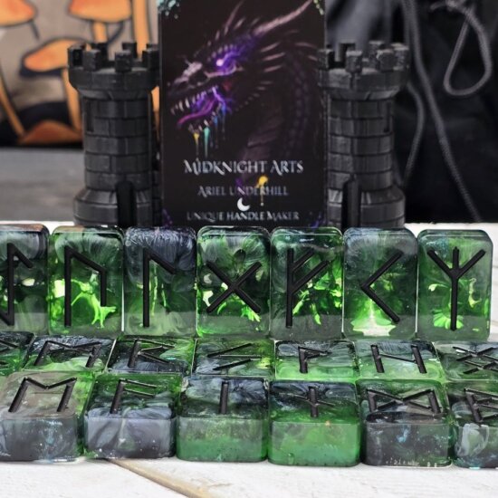 Yggdrasil Elder Futhark Rune Set