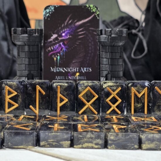 Hel Elder Futhark Runes