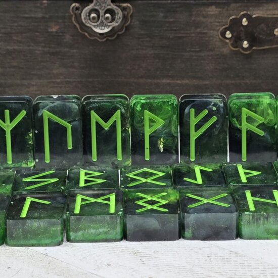 Loki's Charm Elder Futhark Rune Set